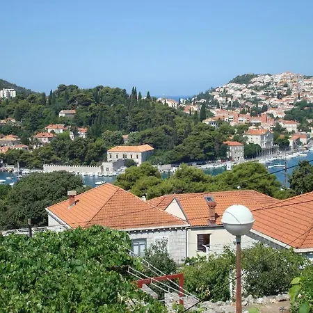 S&l 1 Πανσιόν Ντουμπρόβνικ